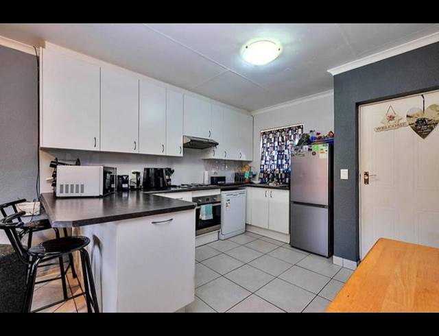 2 BEDROOM APARTMENT FOR SALE IN WILROPARK